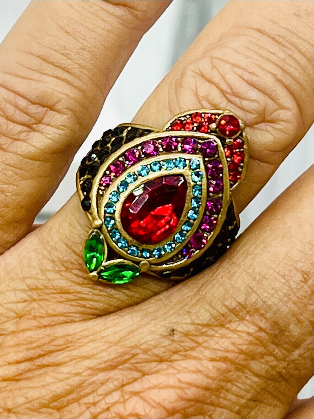 371. 1920s Revival Art Deco Antique Gold Tone Crystal Ring - Sz 8 Adjustable - Picture 9 of 9